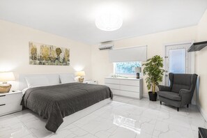 1 室のベッドルーム、アイロン / アイロン台、WiFi、ベッドシーツ