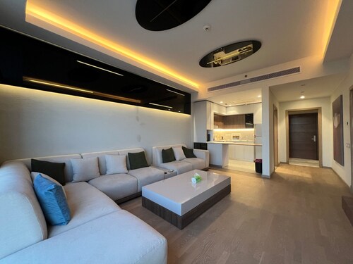 Luxury Chic Suite In Aeon Compound- Mall Of Arabia Towers
