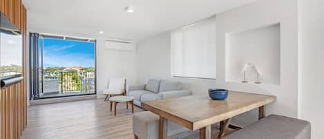 TV, offices