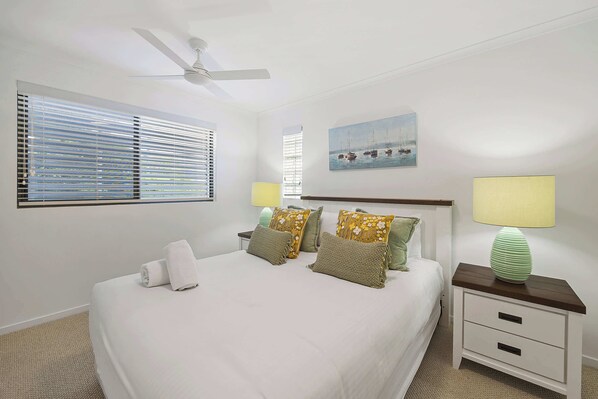 3 bedrooms, WiFi, bed sheets - Riverdance 05 Riverfront Apt (Mooloolaba)