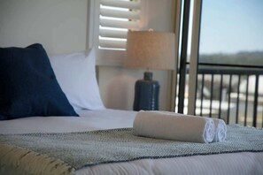 4 bedrooms, WiFi, bed sheets