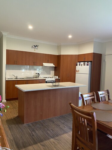 Riverland Cottage Wentworth, self contained, 4 bedrooms, 10 mins from Wentworth
