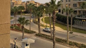 Property grounds - Modern 3 BD apartment With garden view in Allegria Residence - sheikh zayed (Giza Governorate)