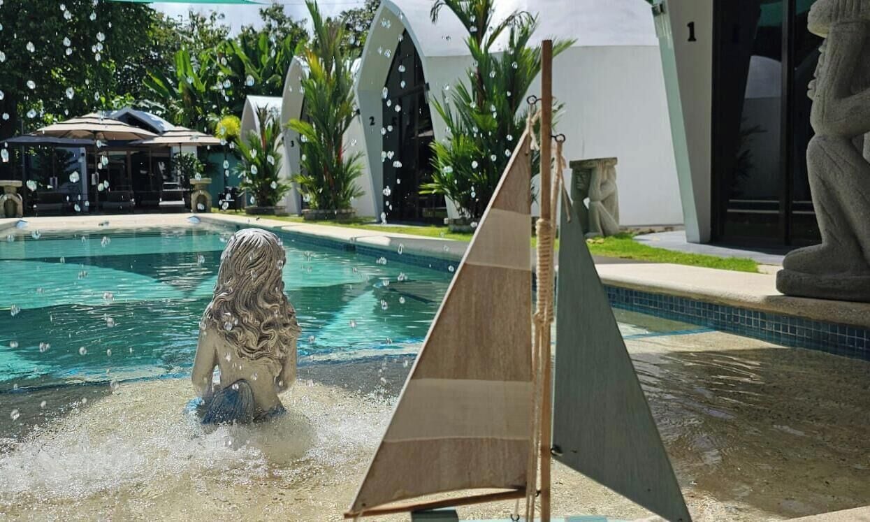 المنشأة من الخارج