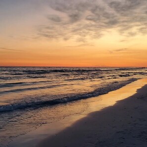 Beach nearby - Harbor Towers 2/2 Condo on Siesta Key (Siesta Key)