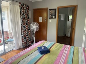 1 chambre, bureau, fer et planche Ă repasser, Wi-Fi gratuit