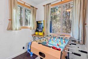 Spielezimmer