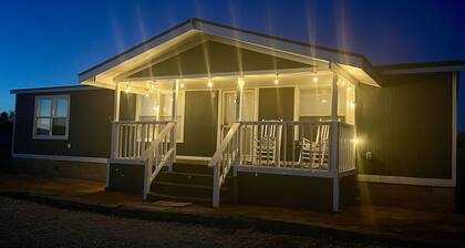 "Lazy Days" less than 10 minutes from Lake Texoma and Choctaw Casino