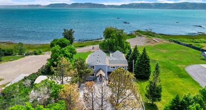 Direct Beach Access! Private Hot Tub! Central Garden City! Bear Lake Views From Almost Every Room!