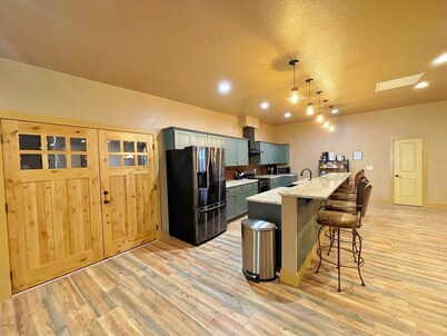 Brand New House Right on Allen St one Block from the Birdcage
