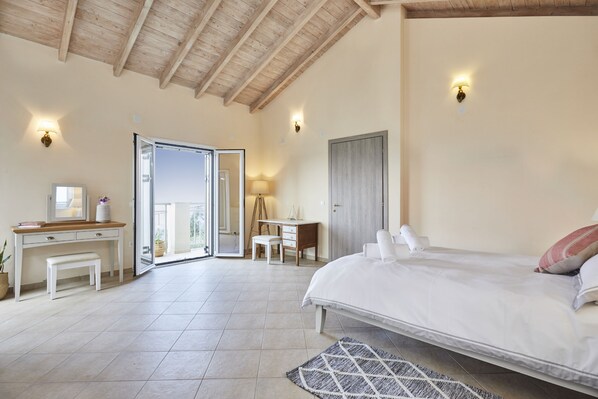 5 habitaciones, tabla de planchar con plancha y wifi gratis