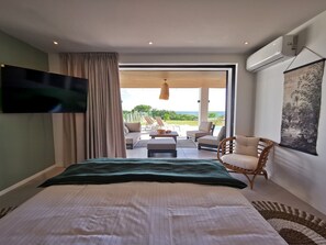 4 bedrooms, desk, iron/ironing board, free WiFi