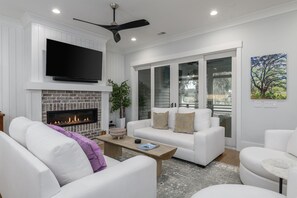 TV, fireplace, stereo