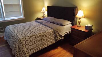 3 bedrooms, iron/ironing board, travel crib, WiFi