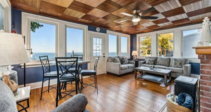 Charming Lakefront home with incredible views on Lake Erie, Lorain OH