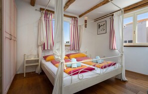 5 slaapkamers, reisbedje, gratis wifi, beddengoed