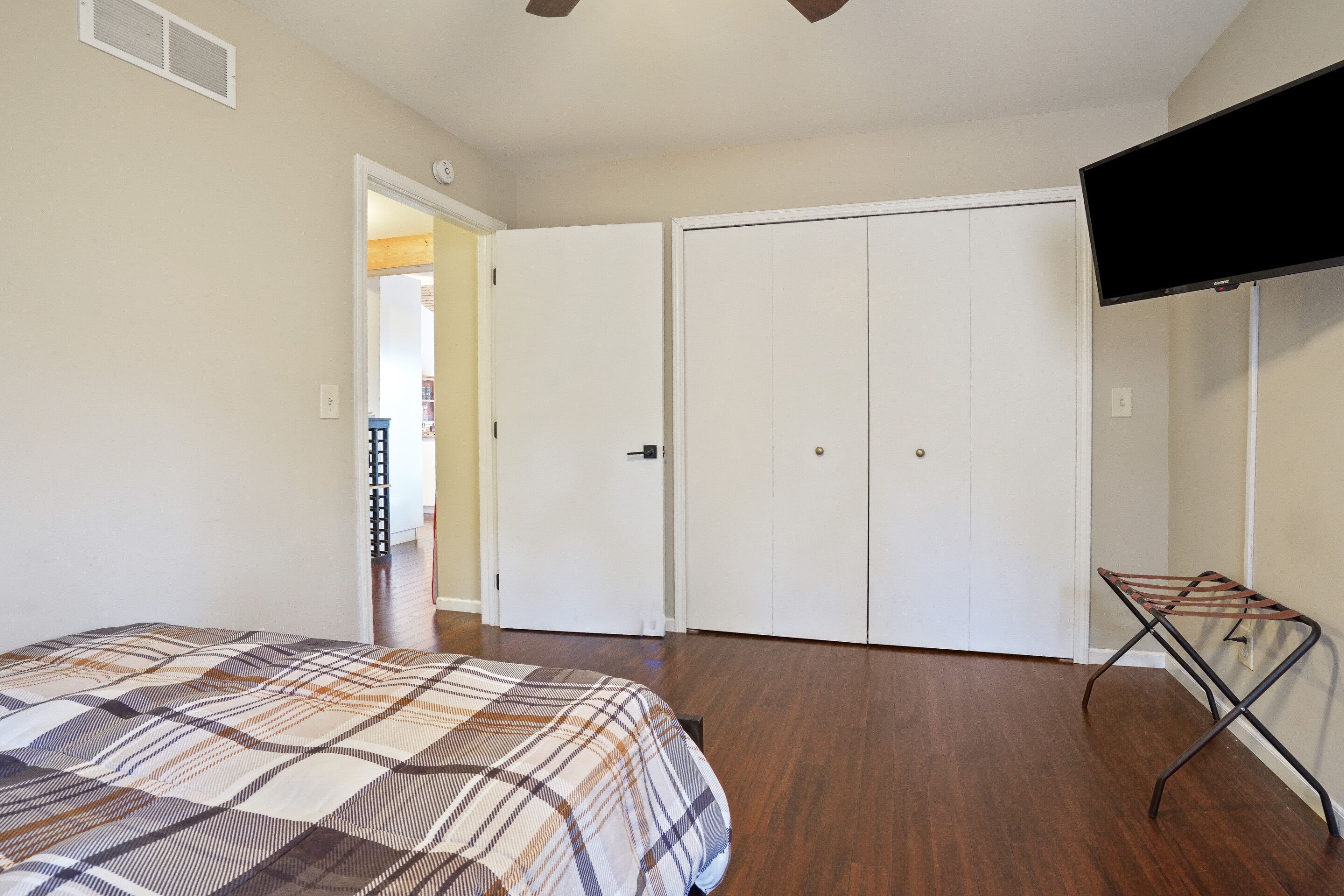 3 habitaciones, wifi gratis y ropa de cama 