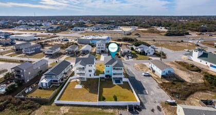 Ocean Breeze: Dog-Friendly w/Views, Elevator, Private Pool, Large fenced in Yard