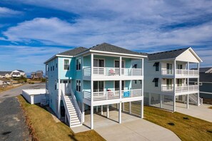Exterior - Ocean Breeze: Dog-Friendly w/Views, Elevator, Private Pool, Large fenced in Yard (Kitty Hawk)