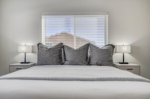 4 bedrooms, free WiFi, bed sheets