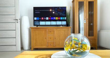 Bella Vista Red Apartment: 3 km to Hiking