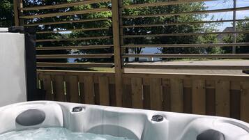 Idromassaggio all'aperto