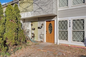 Exterior detail - Your Home away from Home!
(Reading)