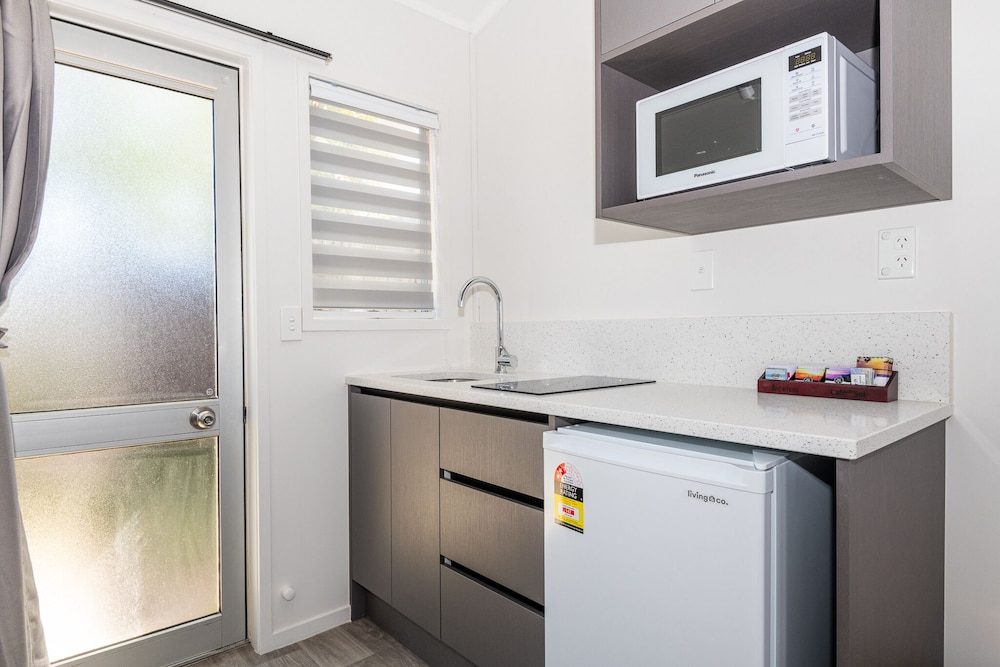 Aurora City Suites Motel by null