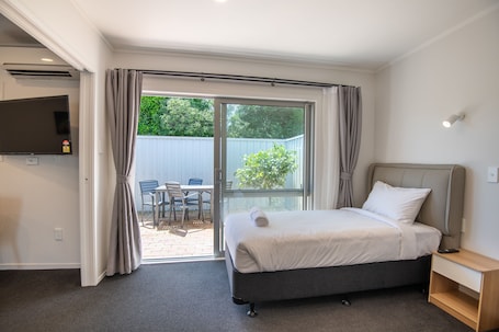 Standard Apartment | 2 bilik tidur, meja, kalis bunyi, seterika/papan seterika