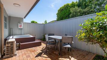 Standard Apartment | Terrace/patio