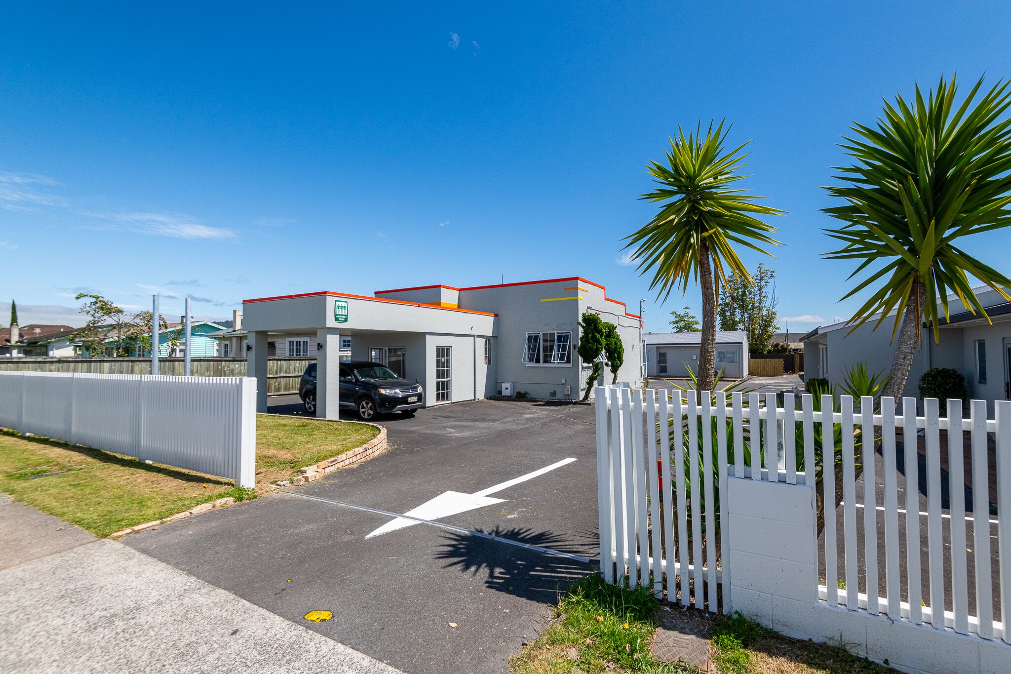 المنشأة من الخارج