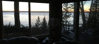 Cozy Cabin on Black Lake with a great view, 5 minutes to Black Mountain rec area