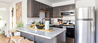 2BR Cottage Retreat • Fenced Yard • 30+ Day Stay