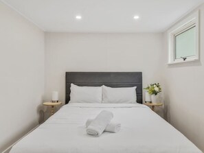 4 bedrooms, desk, free WiFi