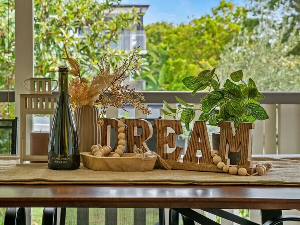 Outdoor dining - Ascot Vintage 4BR Queenslander w/ Mall at Doorstep (Ascot)