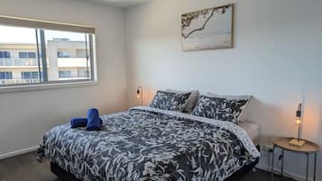 2 bedrooms, iron/ironing board, WiFi, bed sheets