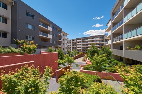 Serenity at Stromlo modern apartment @Wright