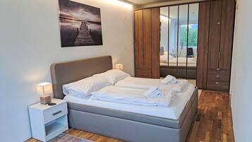 1 Schlafzimmer, Bügeleisen/Bügelbrett, Internetzugang