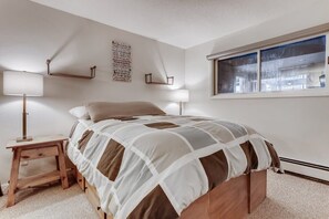 2 bedrooms, WiFi, bed sheets - Spacious and near Main Street (Breckenridge)