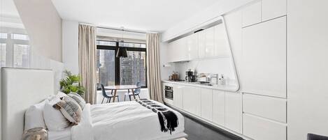 Bügeleisen/Bügelbrett, WLAN, Bettwäsche