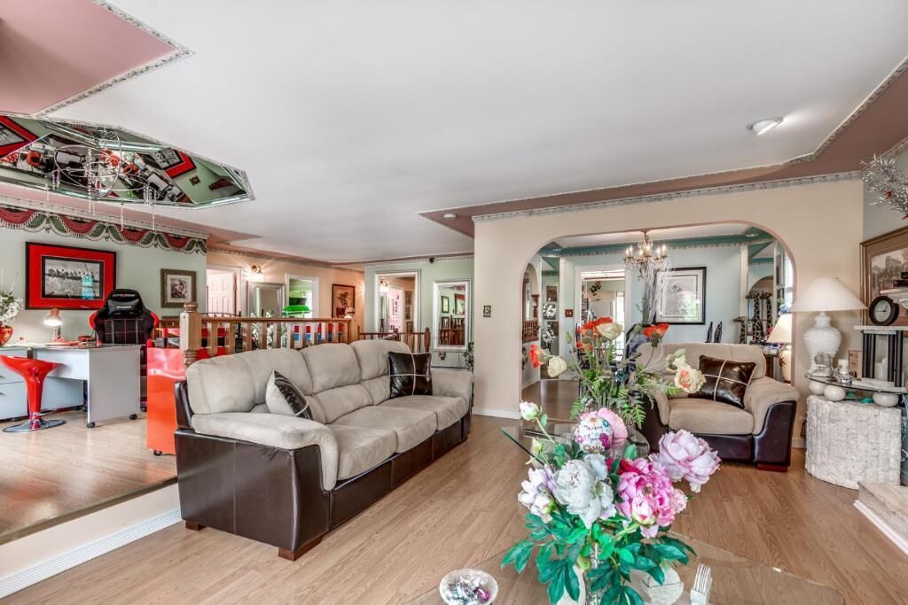 Photo - Diana's Luxury Bed and Breakfast