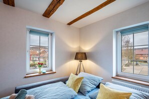 1 dormitorio, tabla de planchar con plancha, wifi gratis y ropa de cama