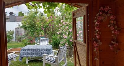 Ferienwohnung Grünwald" mit Privatem Garten und WLAN