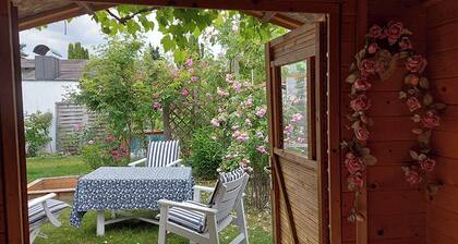 Ferienwohnung Grünwald" mit Privatem Garten und WLAN
