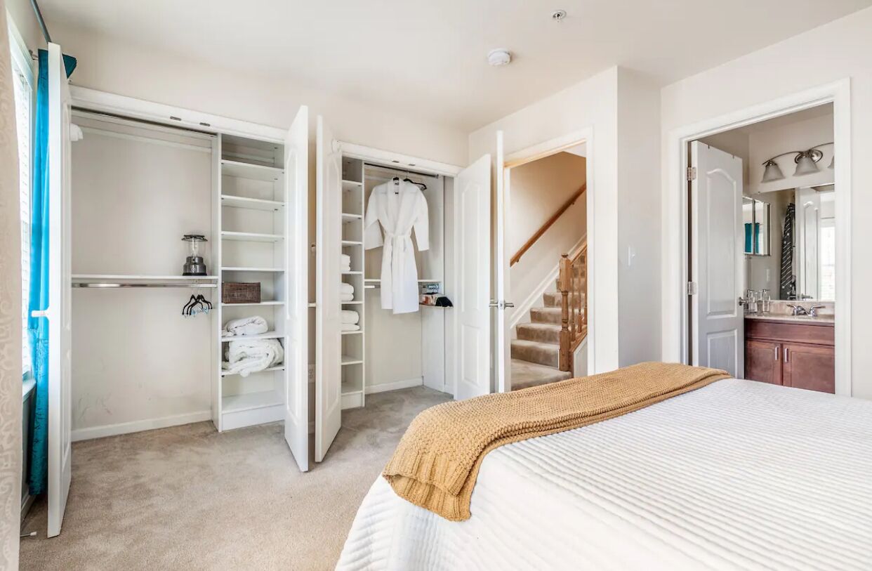 2 bedrooms, iron/ironing board, travel crib, free WiFi