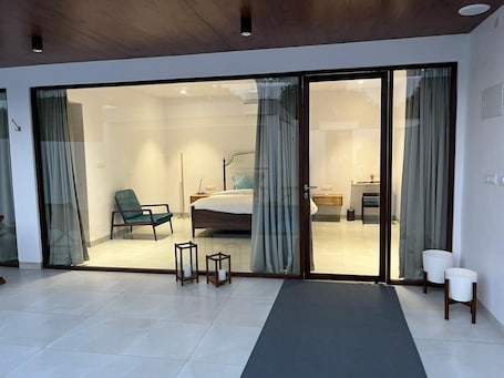 Luxury Studio Suite | 1 bedroom, free WiFi