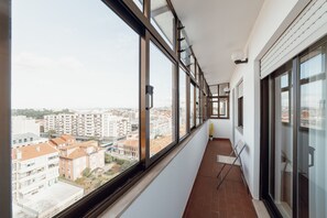 Interior - CITY CENTER GRAND SEA VIEW TERRACE by VACATIONY (Oporto)