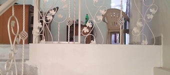 Fully furnished Studio Apartment on second floor of Chembur Mumbai Bungalow