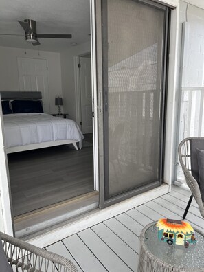 2 bedrooms, iron/ironing board, Internet, bed sheets