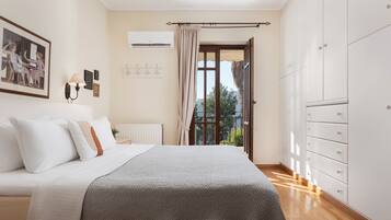 3 habitaciones, escritorio, tabla de planchar con plancha y wifi gratis